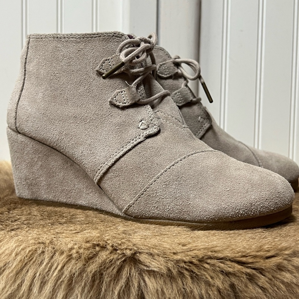 Toms Kala Suede Wedge Booties 10 Ankle Boots